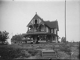 [Cape Vincent, N.Y. Family Gathering infront of House]